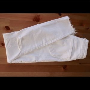 White Zara jeans size 4
